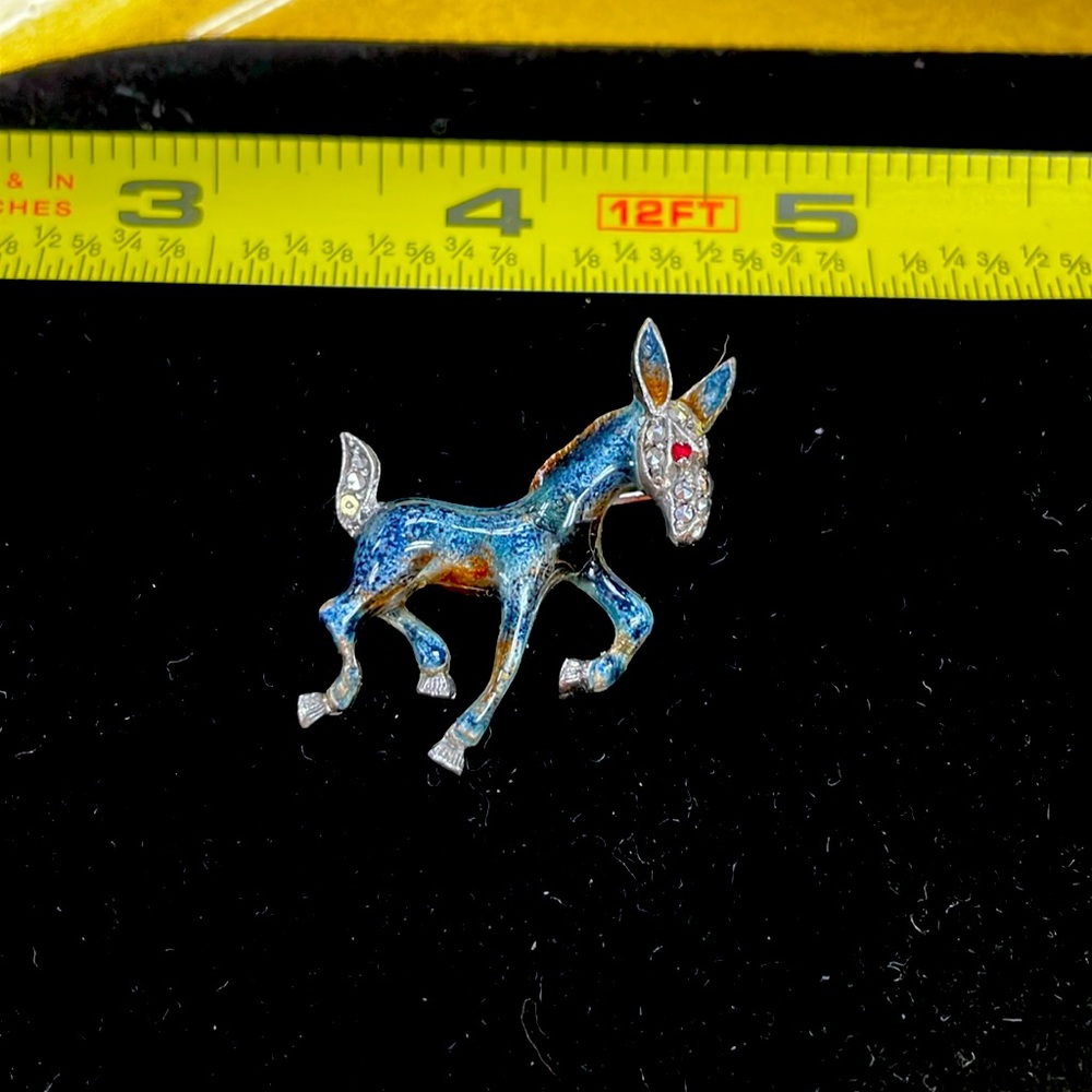 M-BE Germany vintage brooch mule